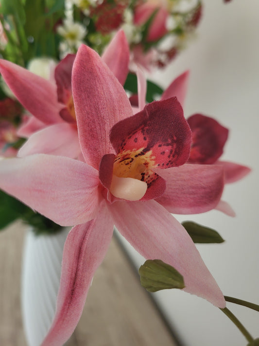 Rosé chic, inclusief vaas