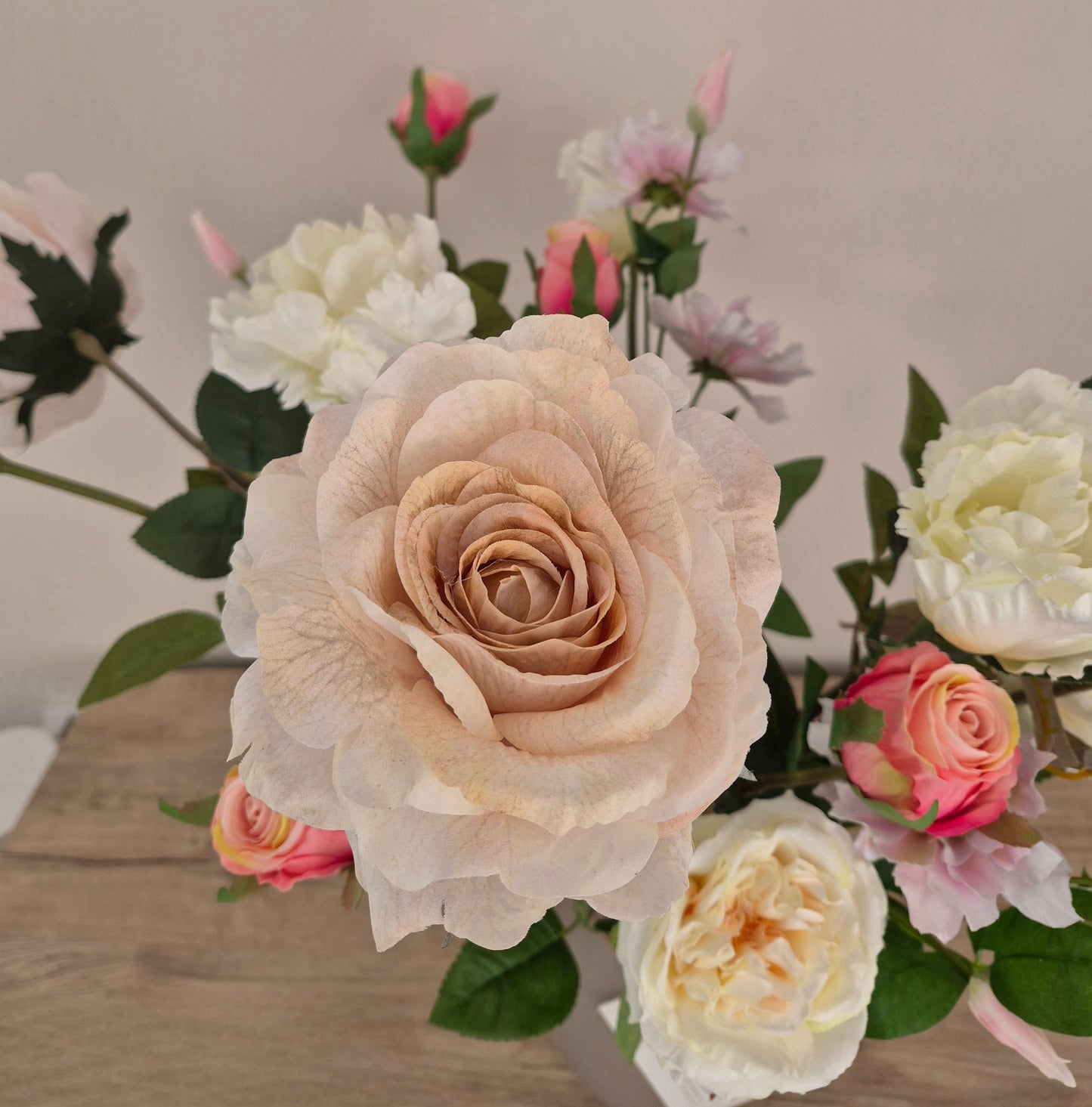 Casa de Rosas, inclusief vaas