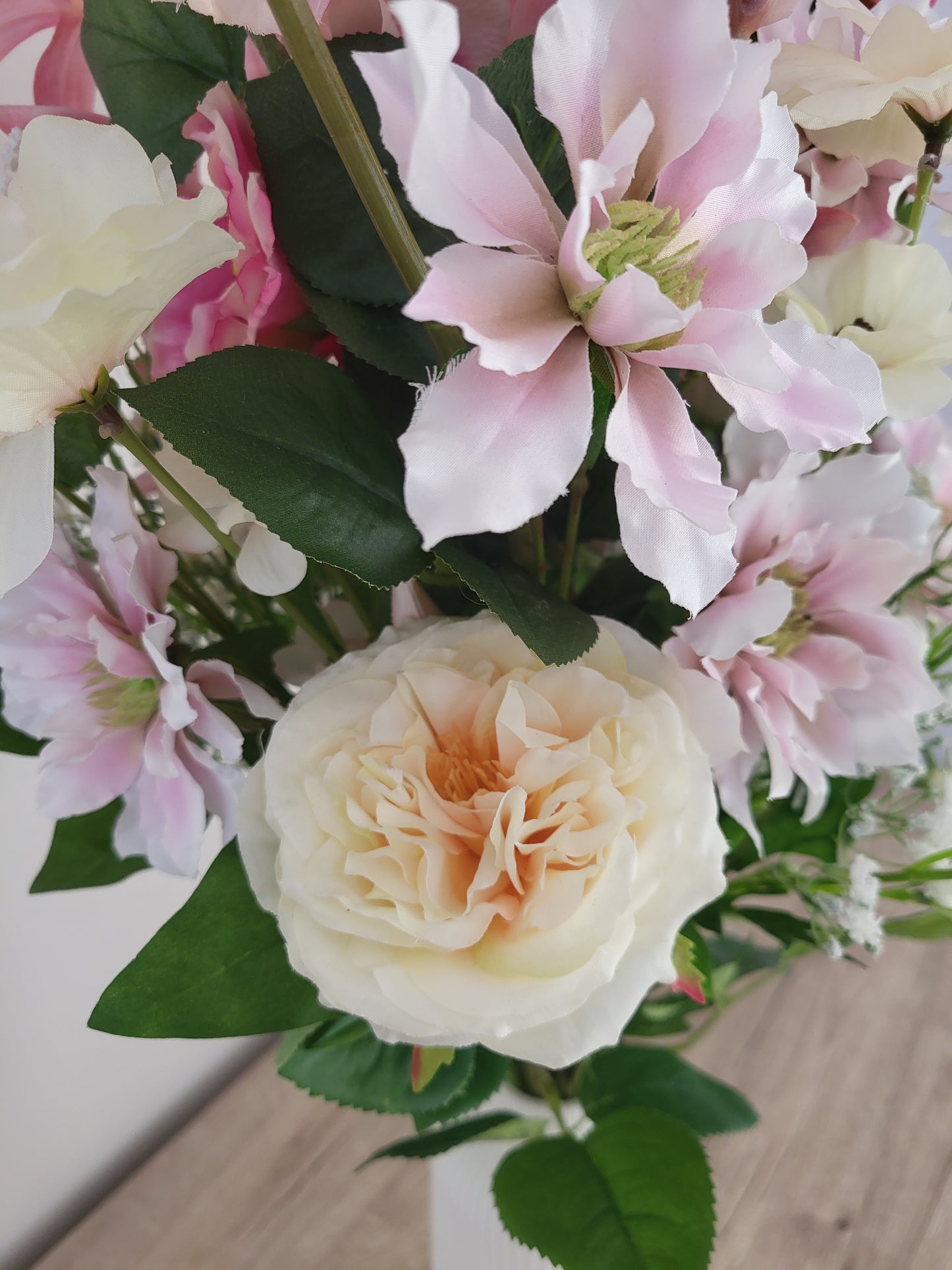 Romantische zomer, inclusief vaas